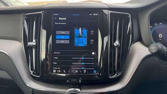 Volvo XC60 2.0 B5P Plus Dark 5dr AWD Geartronic