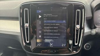 Volvo XC40 2.0 T4 Momentum 5dr AWD Geartronic