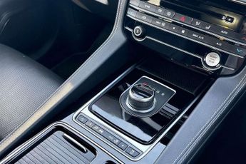 Jaguar F-Pace 2.0d [180] Chequered Flag 5dr Auto AWD