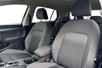 Volkswagen Golf 1.0 eTSI Active 5dr DSG