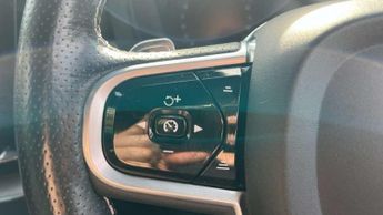 Volvo XC60 2.0 D4 R DESIGN 5dr AWD Geartronic