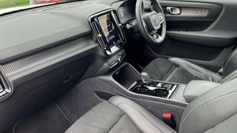 Volvo XC40 1.5 T3 [163] R DESIGN 5dr Geartronic
