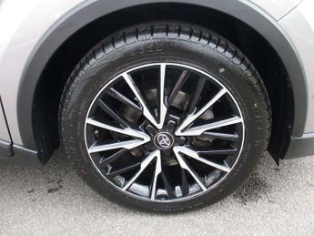 Toyota C-HR 1.8 Hybrid Excel 5dr CVT