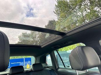 Volkswagen Tiguan 2.0 TDi 150 4Motion R-Line Tech 5dr DSG