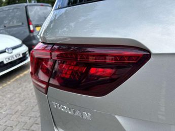 Volkswagen Tiguan 2.0 TDi 150 4Motion R-Line Tech 5dr DSG