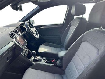 Volkswagen Tiguan 2.0 TDi 150 4Motion R-Line Tech 5dr DSG