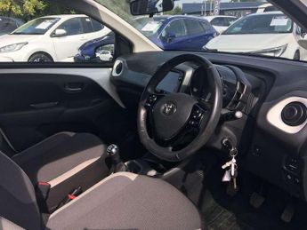 Toyota Aygo 1.0 VVT-i X-Play TSS 5dr