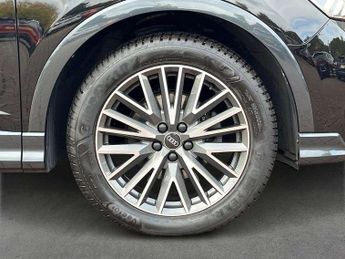 Audi Q3 35 TFSI S Line 5dr S Tronic