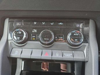 Skoda Karoq 1.5 TSI SE Drive 5dr DSG