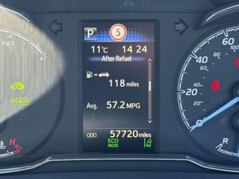 Toyota Yaris 1.5 VVT-i Y20 5dr CVT [Bi-tone]