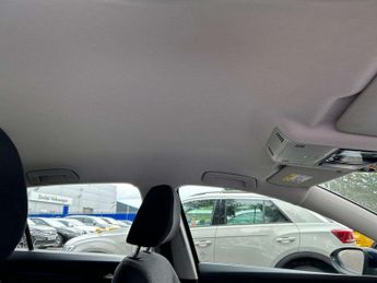 Volkswagen Golf 1.0 eTSI Life 5dr DSG