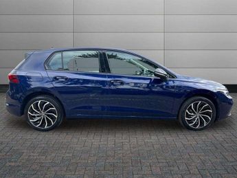 Volkswagen Golf 1.0 eTSI Life 5dr DSG