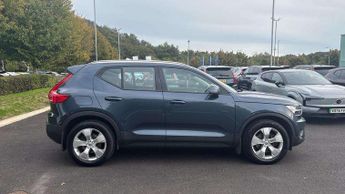 Volvo XC40 2.0 B4P Momentum 5dr Auto
