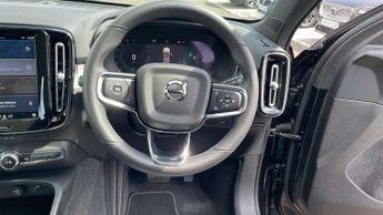 Volvo XC40 2.0 B3P Core 5dr Auto