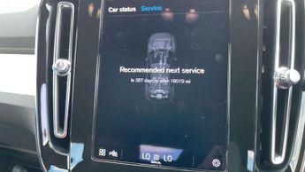 Volvo XC40 2.0 B3P Core 5dr Auto