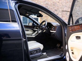 Bentley Bentayga 4.0 V8 Azure 5dr Auto