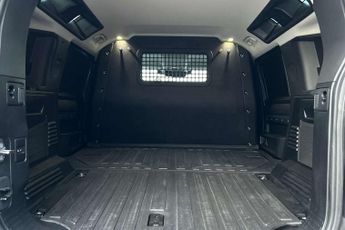 Land Rover Defender 3.0 D250 Hard Top SE Auto [3 Seat]