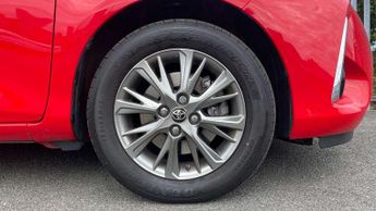 Toyota Yaris 1.5 Hybrid Icon 5dr CVT