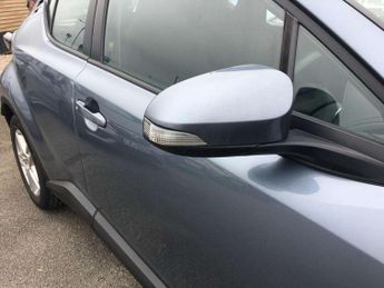 Toyota C-HR 1.8 Hybrid Icon 5dr CVT