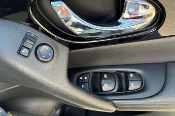 Nissan Qashqai 1.3 DiG-T 160 Acenta Premium 5dr