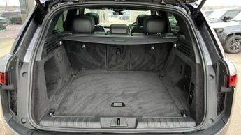 Land Rover Range Rover Sport 3.0 D300 Dynamic SE 5dr Auto