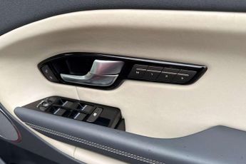 Land Rover Range Rover Evoque 2.0 TD4 HSE Dynamic 5dr Auto