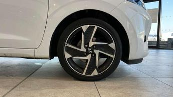 Hyundai i10 1.2 MPi Premium 5dr Auto