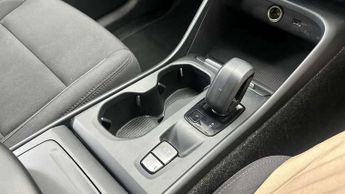 Volvo XC40 1.5 T3 [163] Momentum 5dr Geartronic