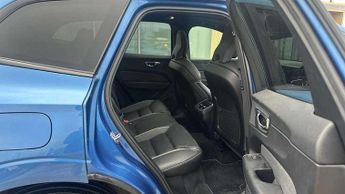Volvo XC60 2.0 B5D R DESIGN Pro 5dr AWD Geartronic