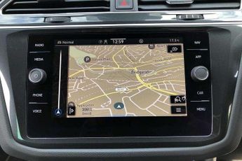 Volkswagen Tiguan 2.0 TDI R-Line 5dr DSG