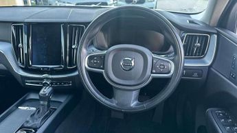 Volvo XC60 2.0 T5 [250] Momentum Pro 5dr AWD Geartronic