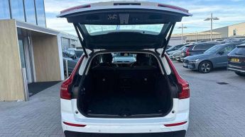 Volvo XC60 2.0 T5 [250] Momentum Pro 5dr AWD Geartronic