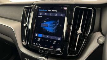 Volvo XC60 2.0 B5P Plus Dark 5dr AWD Geartronic