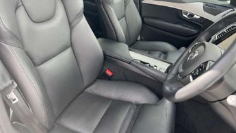 Volvo XC90 2.0 B5D [235] Plus Dark 5dr AWD Geartronic