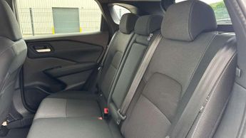 Nissan Qashqai 1.3 DiG-T MH 158 N-Connecta 5dr Xtronic