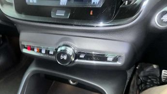 Volvo XC40 2.0 B4P R DESIGN 5dr AWD Auto