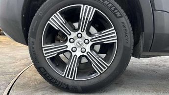 Volvo XC40 2.0 B5P Inscription 5dr AWD Auto