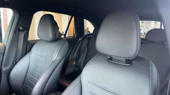 Mercedes-Benz GLC GLC 300 4Matic AMG Line 5dr 9G-Tronic