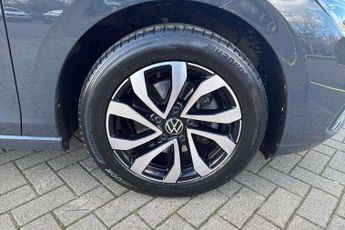 Volkswagen Golf 1.5 eTSI 150 Active 5dr DSG