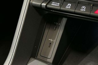 Audi Q3 35 TFSI Black Edition 5dr S Tronic