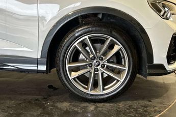 Audi Q3 35 TFSI Black Edition 5dr S Tronic