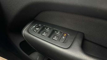 Volvo XC60 2.0 T6 Recharge PHEV R DESIGN 5dr AWD Auto