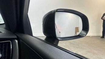 Volvo XC60 2.0 T6 Recharge PHEV R DESIGN 5dr AWD Auto