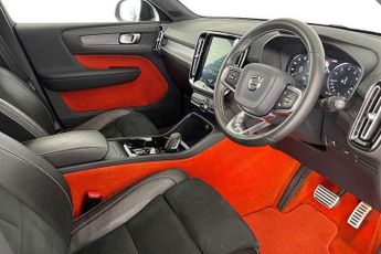 Volvo XC40 2.0 T4 R DESIGN 5dr AWD Geartronic