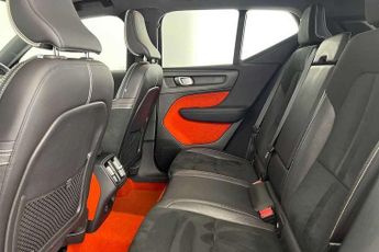 Volvo XC40 2.0 T4 R DESIGN 5dr AWD Geartronic