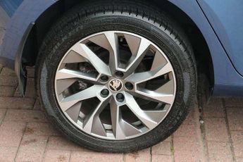 Skoda Fabia 1.0 TSI SE Drive 5dr DSG