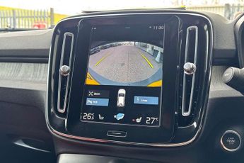 Volvo XC40 2.0 B4P Inscription Pro 5dr Auto