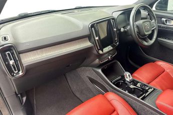 Volvo XC40 2.0 B4P Inscription Pro 5dr Auto