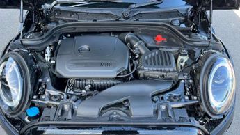 MINI Hatchback 1.5 Cooper Exclusive 3dr Auto