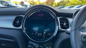 MINI Hatchback 1.5 Cooper Exclusive 3dr Auto